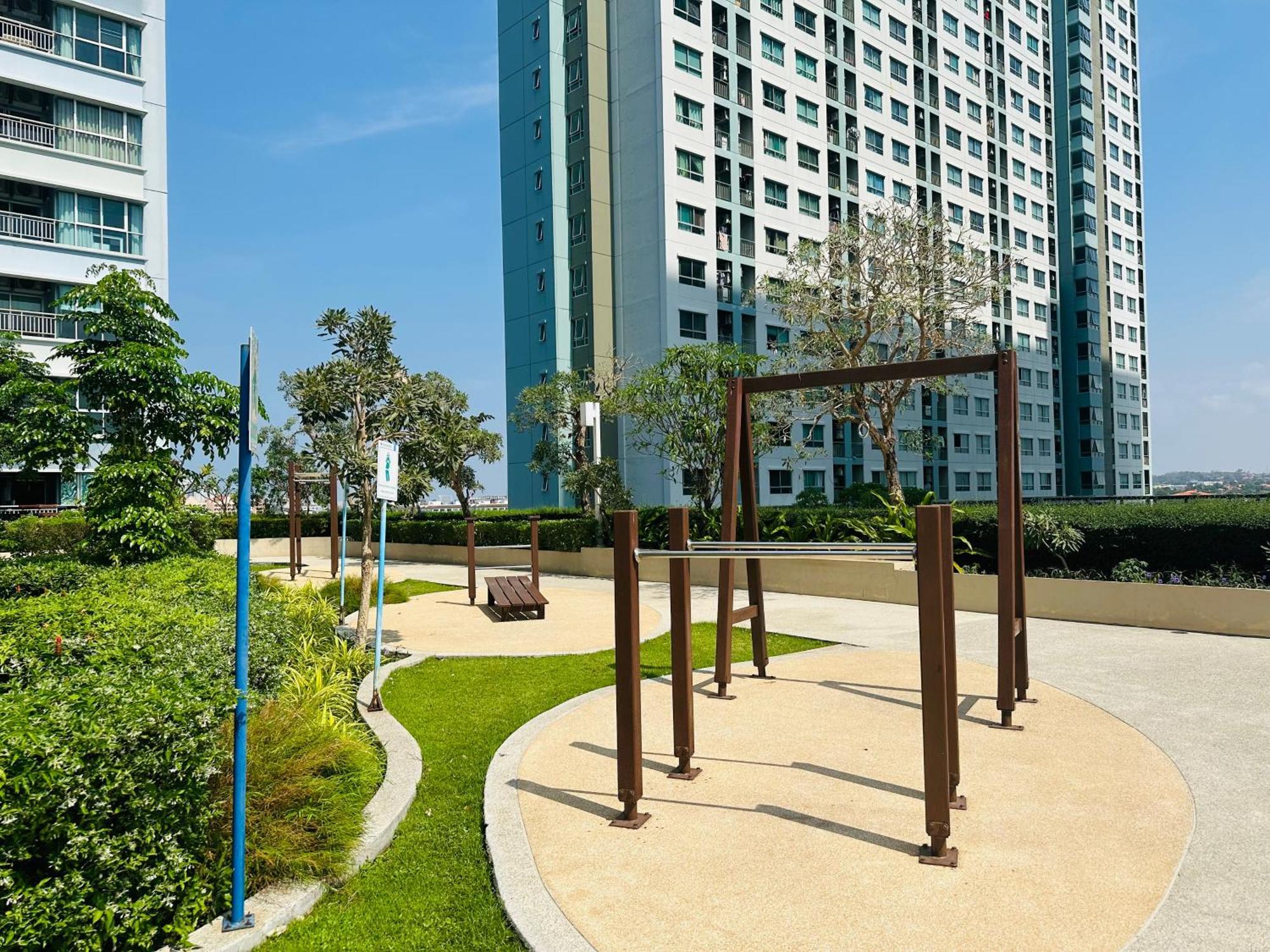 Seaview Beach Room Lumpini-Pool And Gym Face To Ocean Jomtien Beach Zewnętrze zdjęcie