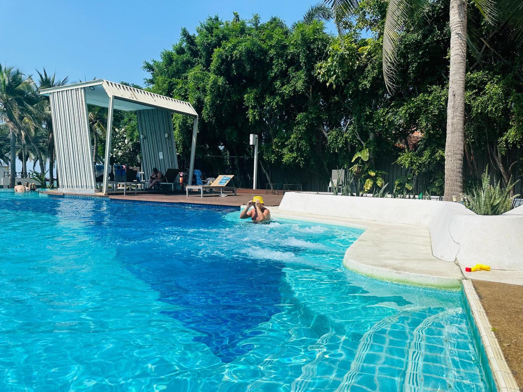 Seaview Beach Room Lumpini-Pool And Gym Face To Ocean Jomtien Beach Zewnętrze zdjęcie