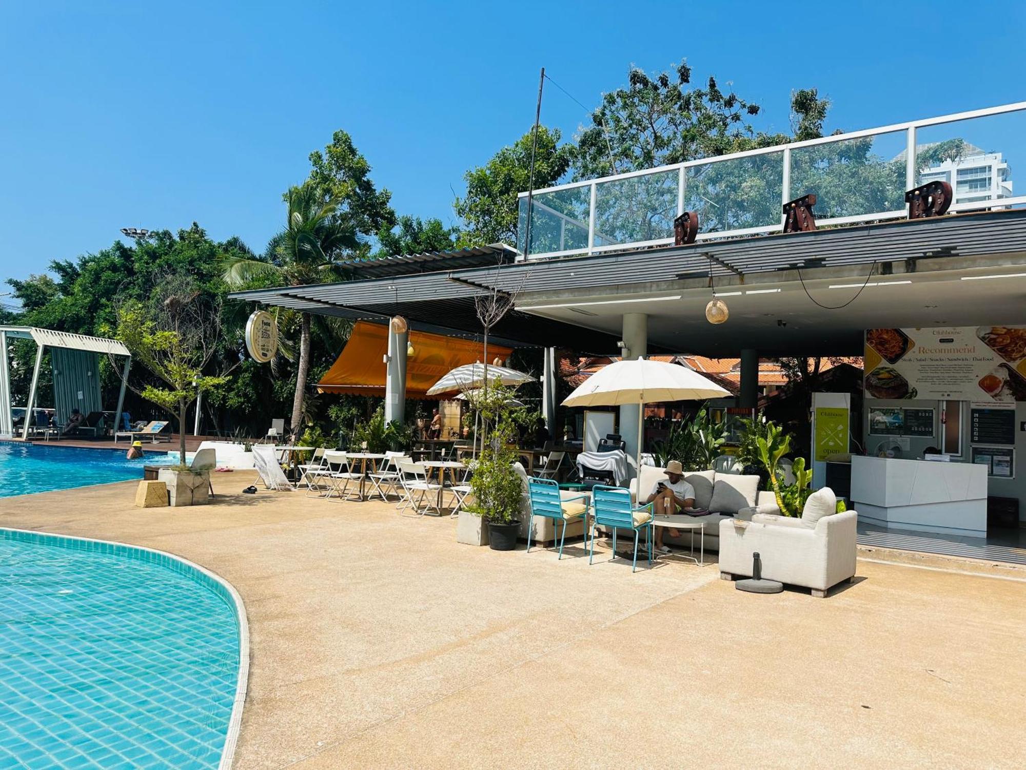 Seaview Beach Room Lumpini-Pool And Gym Face To Ocean Jomtien Beach Zewnętrze zdjęcie
